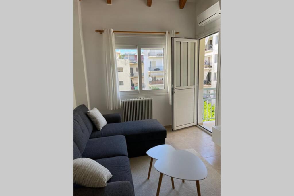 Attic Studio Stay Каламата Экстерьер фото